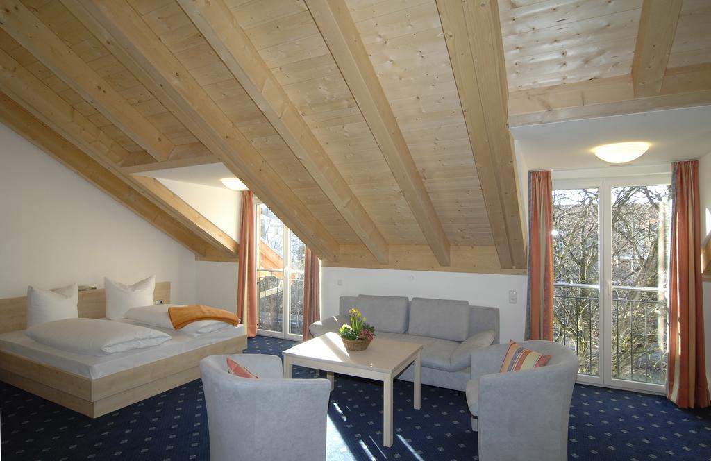 Landhaus Sixtmuehle Hotel Taufkirchen  Room photo